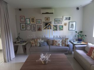 EXCELENTE CASA DUPLEX em Condomínio Clube, em Lauro de Freitas