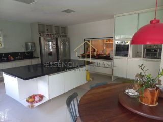 EXCELENTE CASA DUPLEX em Condomínio Clube, em Lauro de Freitas