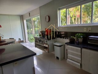 EXCELENTE CASA DUPLEX em Condomínio Clube, em Lauro de Freitas