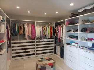 EXCELENTE CASA DUPLEX em Condomínio Clube, em Lauro de Freitas