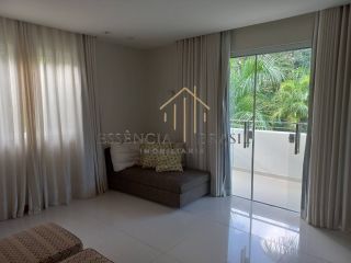 EXCELENTE CASA DUPLEX em Condomínio Clube, em Lauro de Freitas
