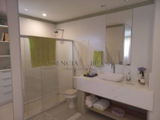 EXCELENTE CASA DUPLEX em Condomínio Clube, em Lauro de Freitas