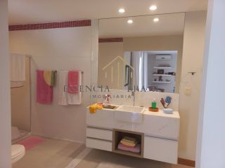 EXCELENTE CASA DUPLEX em Condomínio Clube, em Lauro de Freitas
