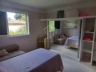 EXCELENTE CASA DUPLEX em Condomínio Clube, em Lauro de Freitas