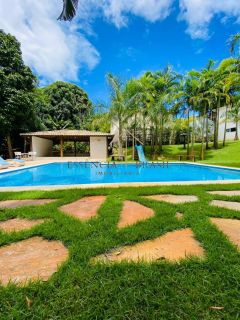 EXCELENTE CASA DUPLEX em Condomínio Clube, em Lauro de Freitas