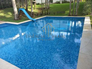 EXCELENTE CASA DUPLEX em Condomínio Clube, em Lauro de Freitas