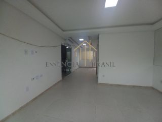 EXCELENTE CASA DUPLEX  a 5 minutos da Praia de Ipitanga