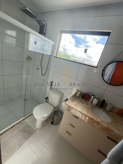 LINDA CASA com 3 suítes em Condomínio, a 5 minutos da Praia de Buraquinho