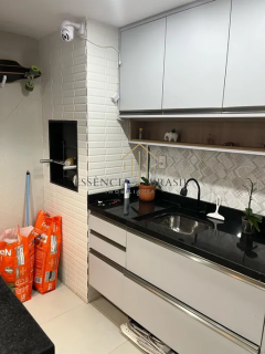 LINDA CASA com 3 suítes em Condomínio, a 5 minutos da Praia de Buraquinho