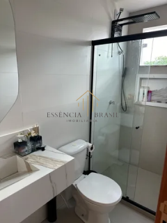 EXCELENTE CASA 3 suítes em condomínio a 5 minutos da Estrada do Côco