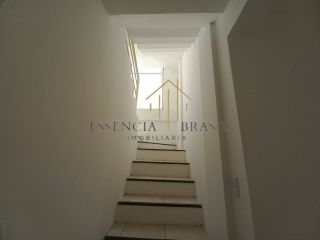 EXCELENTE CASA TRIPLEX com 4 suítes em condomínio, no Caji