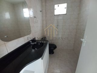 EXCELENTE CASA TRIPLEX com 4 suítes em condomínio, no Caji