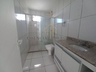 EXCELENTE CASA TRIPLEX com 4 suítes em condomínio, no Caji
