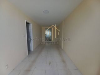 EXCELENTE CASA TRIPLEX com 4 suítes em condomínio, no Caji