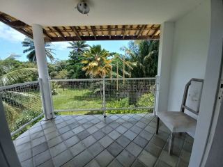 EXCELENTE CASA TRIPLEX, 4 suítes em Condomínio Clube, em Lauro de Freitas