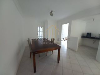 EXCELENTE CASA TRIPLEX, 4 suítes em Condomínio Clube, em Lauro de Freitas