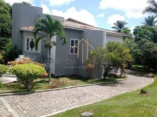 EXCELENTE CASA TRIPLEX, 4 suítes em Condomínio Clube, em Lauro de Freitas