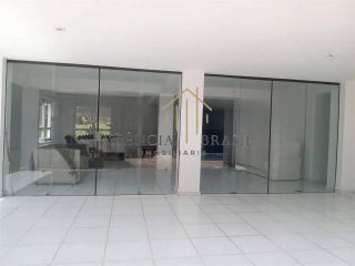 EXCELENTE CASA TRIPLEX, 4 suítes em Condomínio Clube, em Lauro de Freitas