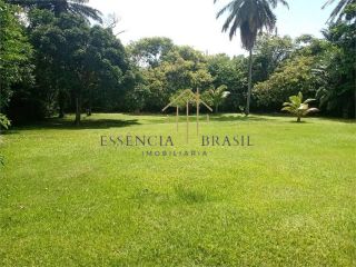 EXCELENTE CASA TRIPLEX, 4 suítes em Condomínio Clube, em Lauro de Freitas