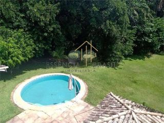 EXCELENTE CASA TRIPLEX, 4 suítes em Condomínio Clube, em Lauro de Freitas