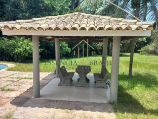 EXCELENTE CASA TRIPLEX, 4 suítes em Condomínio Clube, em Lauro de Freitas