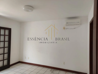 EXCELENTE CASA COMERCIAL com Galpão em Vilas do Atlântico