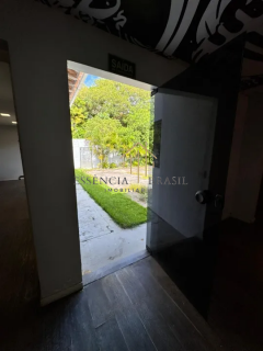 EXCELENTE CASA COMERCIAL com 8 quartos, em Vilas do Atlântico