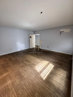 EXCELENTE CASA COMERCIAL com 8 quartos, em Vilas do Atlântico