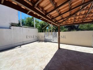 EXCELENTE CASA de condomínio, recém reformada em Vilas do Atlântico