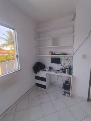 VENDO CASA 2/4 EM RUA PUBLICA CENTRO-LAURO DE FREITAS