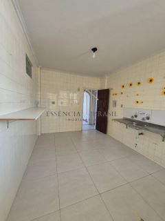 APARTAMENTO NO 11º ANDAR, 3 Quartos, Nascente, vista mar - Pituba