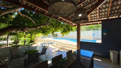 ALUGUEL CASA 4/4 CONDOMÍNIO BURAQUINHO -LAURO DE FREITAS