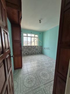 ESPAÇOSO APARTAMENTO - 3 QUARTOS - VISTA MAR - ANDAR ALTO - PITUBA