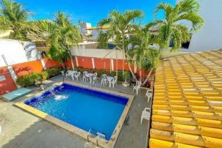 EXCELENTE CASA com 6 quartos a 60 metros da Praia de Vilas do Atlântico