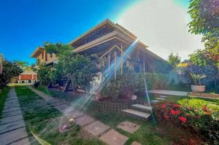 EXCELENTE CASA com 6 quartos a 60 metros da Praia de Vilas do Atlântico