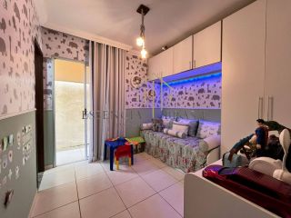 EXCELENTE CASA DUPLEX com 4 Suítes em Stella Maris, a 100 metros da Praia do Flamengo