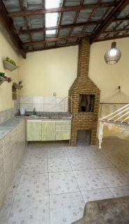 EXCELENTE CASA DUPLEX com 4 Suítes em Stella Maris, a 100 metros da Praia do Flamengo