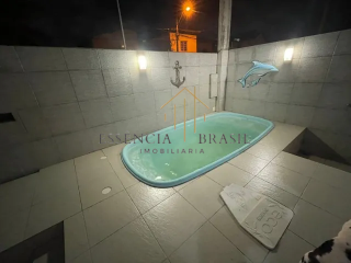 EXCELENTE CASA DUPLEX mobiliada a 800 metros da Praia de Ipitanga