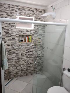 TRIPLEX EM RUA PÚBLICA 3/4 ABRANTES