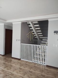 TRIPLEX EM RUA PÚBLICA 3/4 ABRANTES