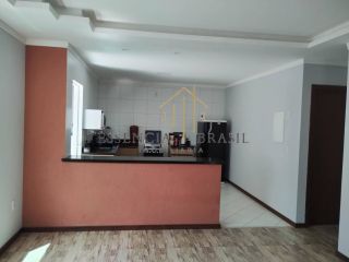 TRIPLEX EM RUA PÚBLICA 3/4 ABRANTES