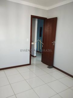 TRIPLEX EM RUA PÚBLICA 3/4 ABRANTES