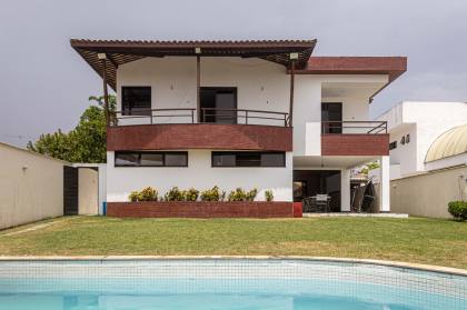Vendo Linda Casa de 4/4 em Piatã