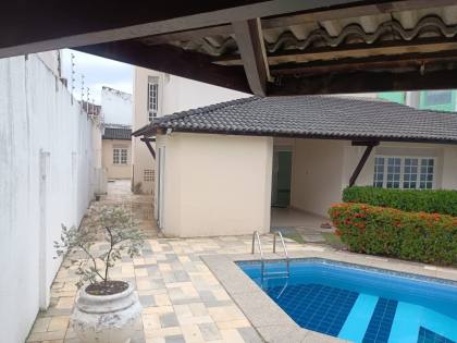Vendo casa 4 Suítes em Villas do Atlântico