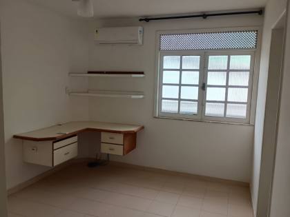 Vendo casa 4 Suítes em Villas do Atlântico