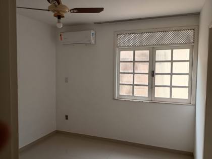 Vendo casa 4 Suítes em Villas do Atlântico