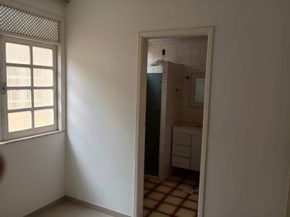 Vendo casa 4 Suítes em Villas do Atlântico