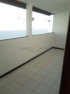 EXCELENTE CASA 3 quartos em Condomínio, a 5 minutos da Praia de Ipitanga