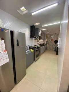 EXCELENTE CASA 3 quartos em Condomínio, a 5 minutos da Praia de Ipitanga