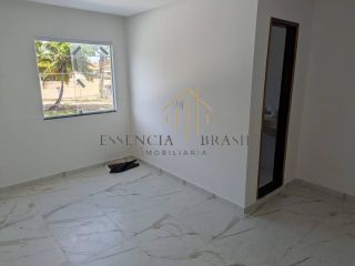EXCELENTE CASA DUPLEX com 3 suítes em Condomínio a 200 metros da Praia de Ipitanga